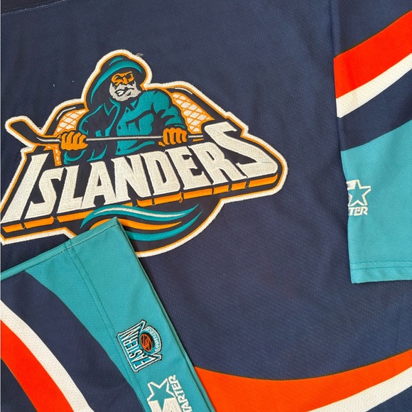 *SOLD* New York Islanders Vintage Fisherman STARTER Hockey Jersey - Picture 6 of 11
